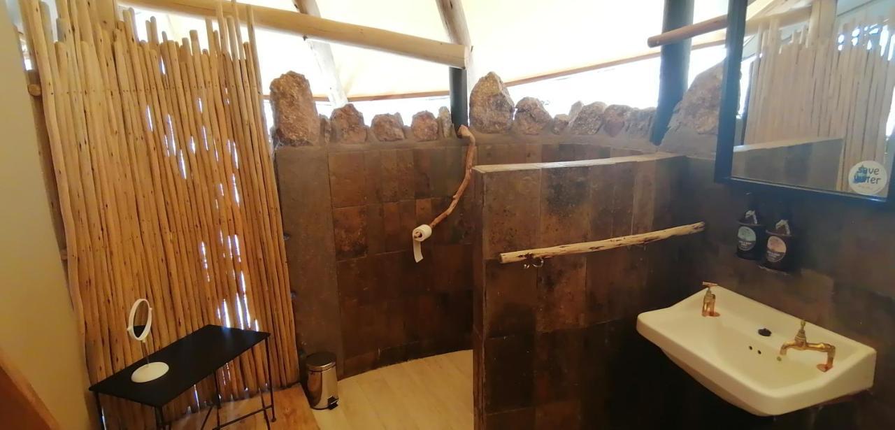 Ondudu Safari Lodge Omaruru Kültér fotó