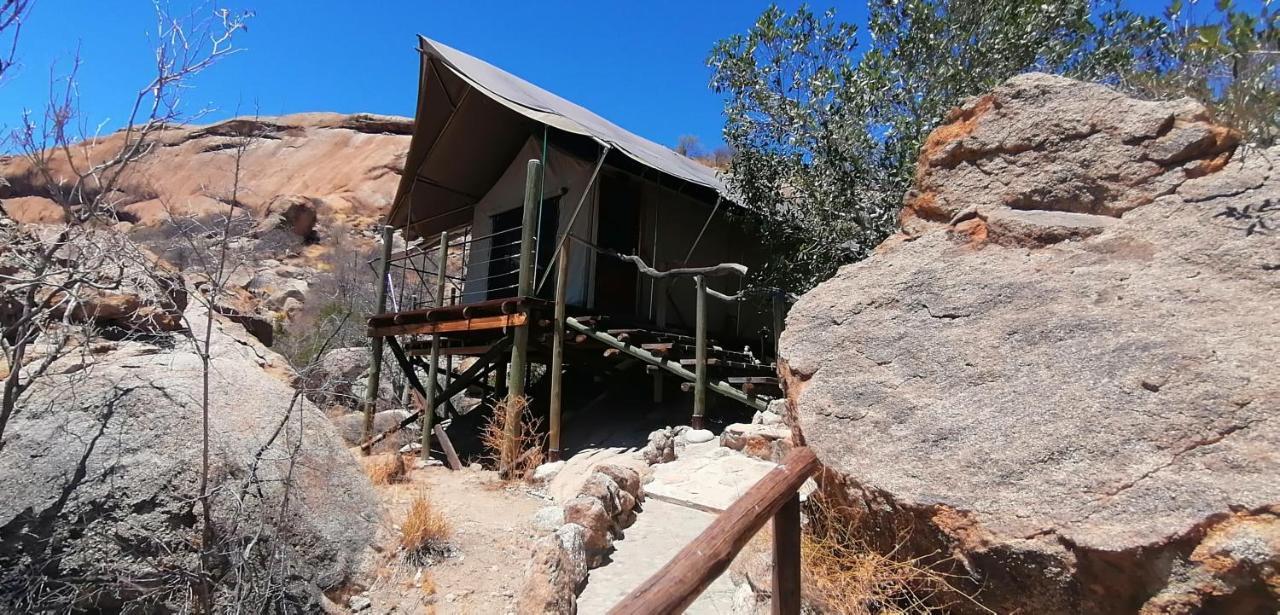 Ondudu Safari Lodge Omaruru Kültér fotó