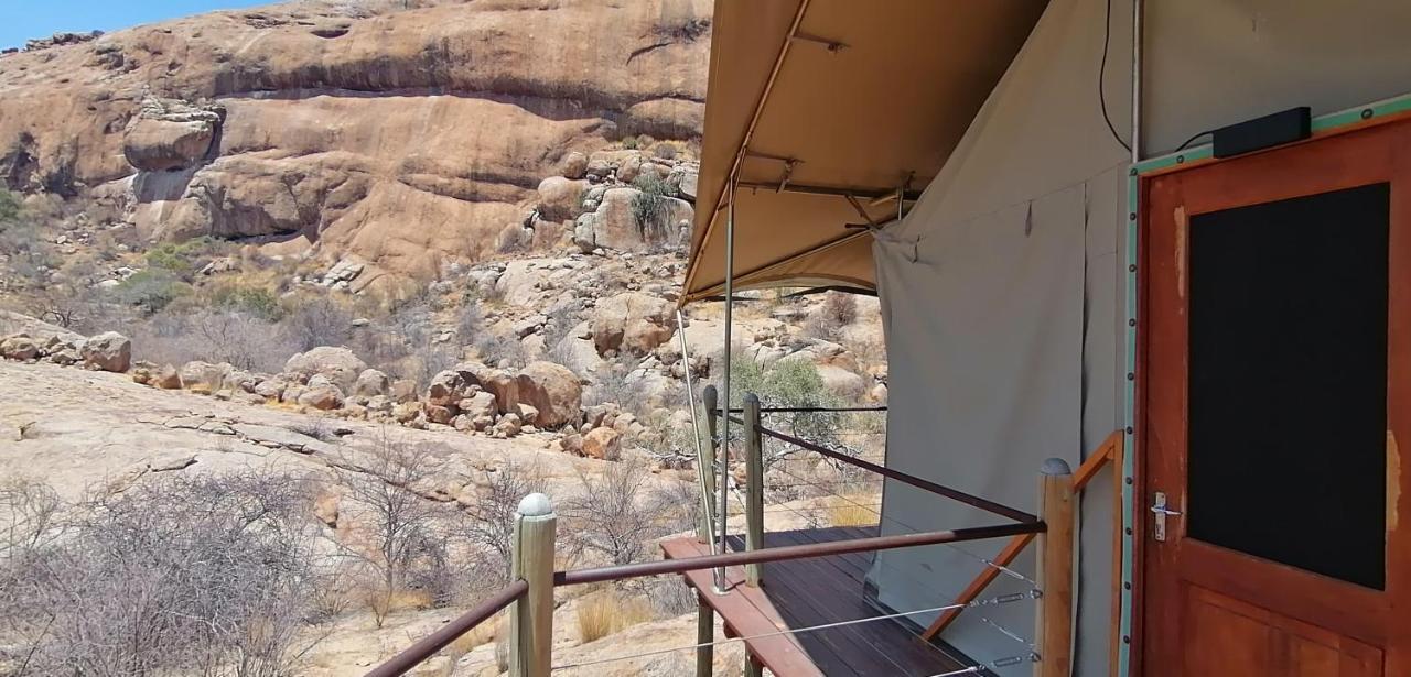 Ondudu Safari Lodge Omaruru Kültér fotó
