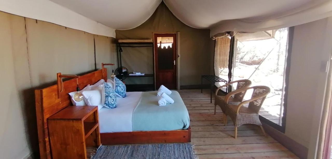 Ondudu Safari Lodge Omaruru Kültér fotó