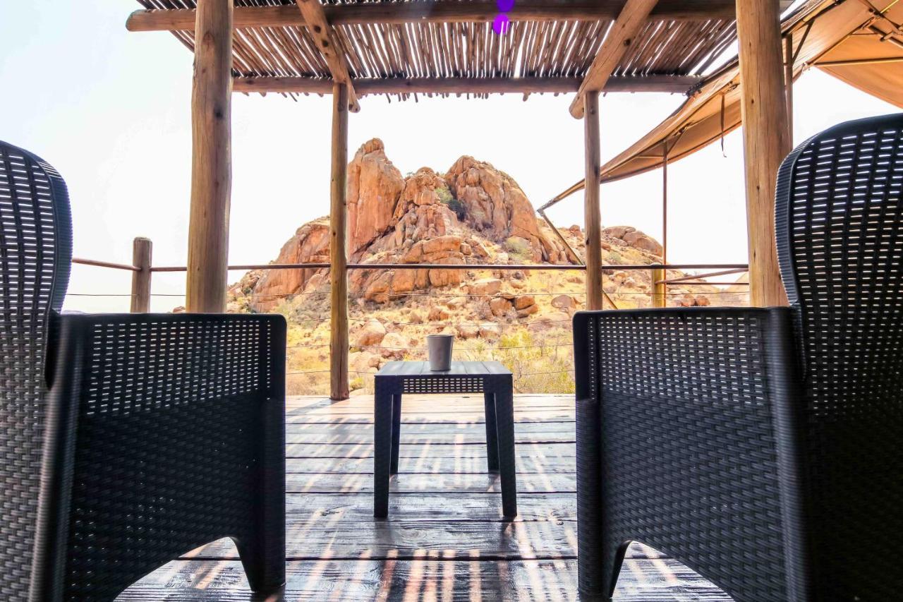 Ondudu Safari Lodge Omaruru Kültér fotó