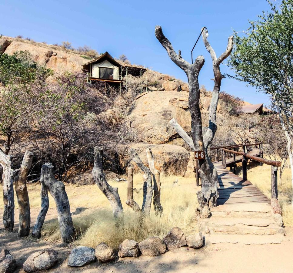 Ondudu Safari Lodge Omaruru Kültér fotó