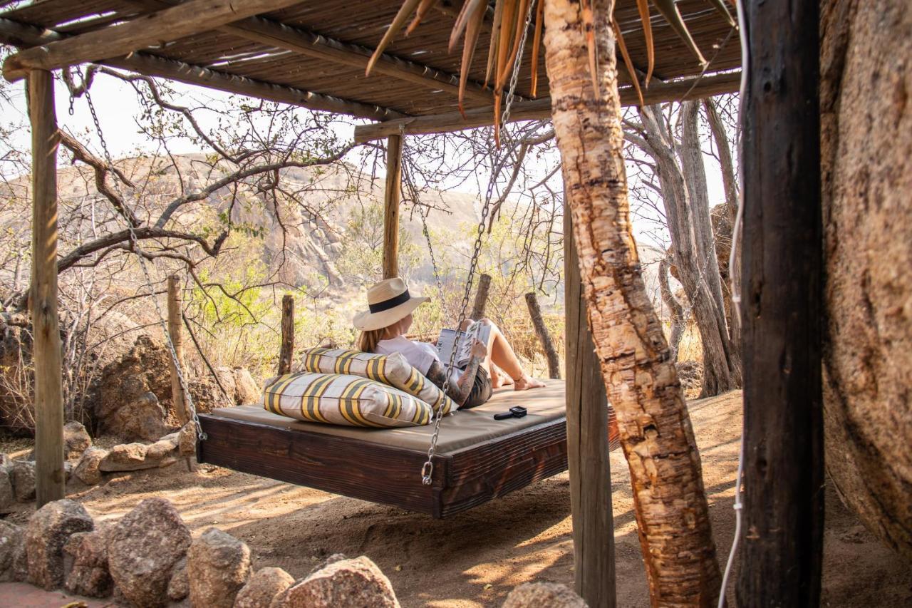 Ondudu Safari Lodge Omaruru Kültér fotó
