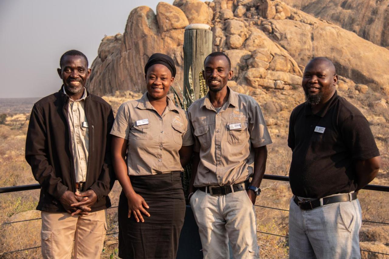 Ondudu Safari Lodge Omaruru Kültér fotó